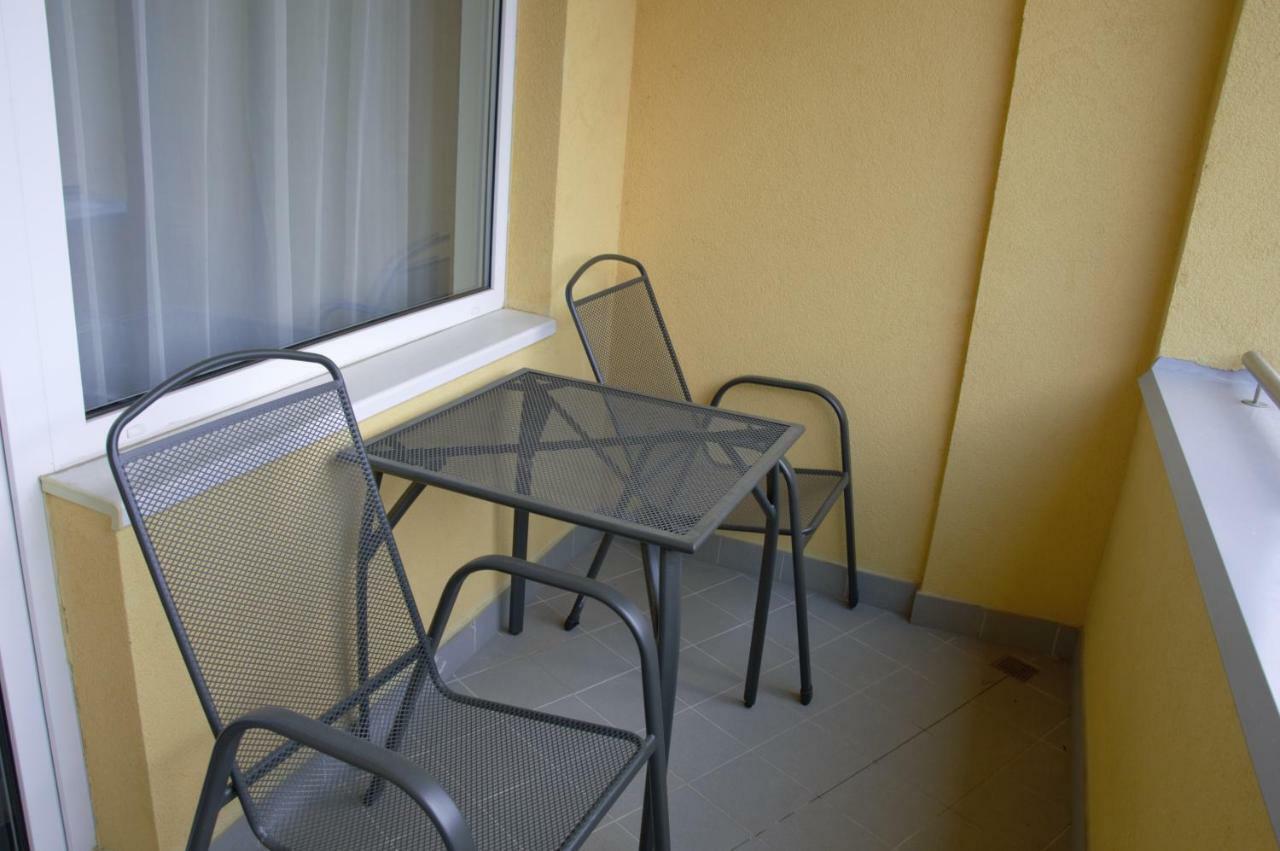 Apartmany Wellness Holiday Фримбурк Екстериор снимка